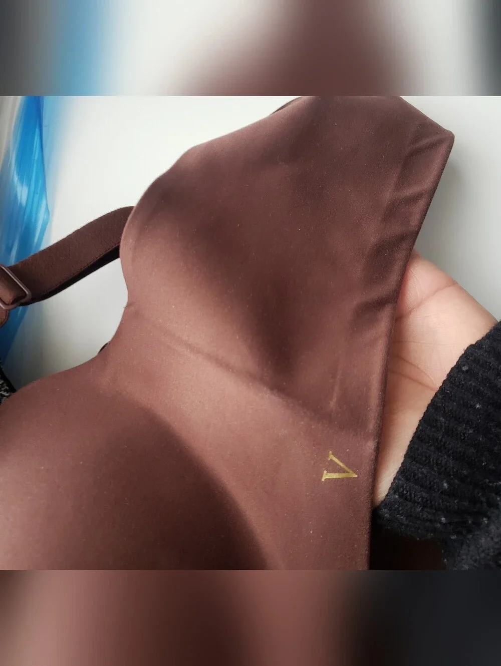 Victoria's Secret Smooth Plunge Bra - Chocolate Brown - Picture 5 of 8
